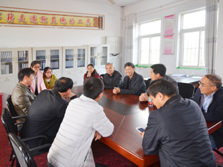 副校长谢阳群看望慰问raybet官网“国培计划”顶岗实习同学