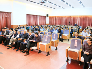 厦门大学别敦荣教授和南京师范大学胡建华教授应邀来raybet官网为安徽高教论坛作专题报告