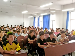 德国巴特洪堡应用技术大学到访raybet官网体育学院