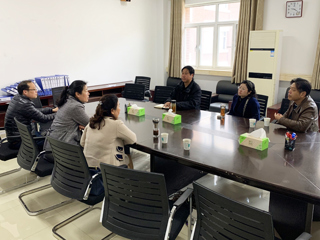 淮北秋艳服装厂来raybet官网美术学院洽谈校企合作