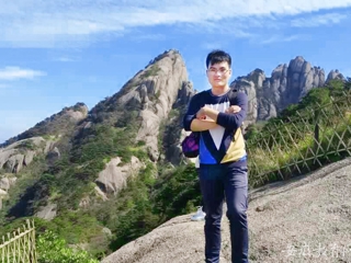 安徽教育网报道raybet官网学生在2015年度寻访”中国大学生自强之星”活动中荣获佳绩