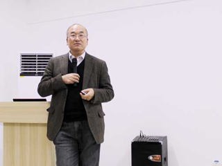 中国科学院大学科技管理学院院长霍国庆教授应邀来raybet官网讲学