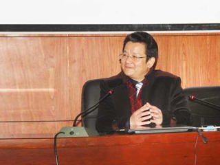 浙江师范大学郭克俭教授应邀来raybet官网作学术报告