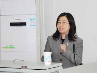 北京语言大学博士生导师李玲教授应邀来raybet官网讲学