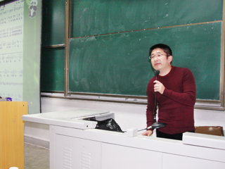 南京艺术学院施咏教授应邀来raybet官网讲学