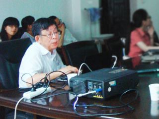 著名语言学家齐沪扬教授来raybet官网讲学