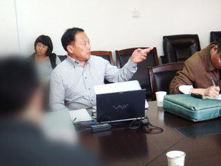 著名语法学家张国宪教授来raybet官网讲学