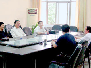 安庆师范学院计算机与信息学院来raybet官网计算机科学与技术学院进行学习交流