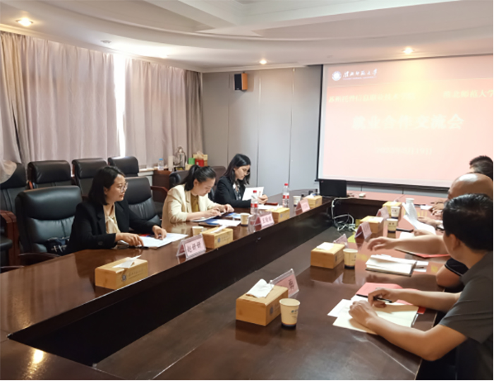 bb35e102d5e34490aa4adc45336cba68.jpg bb35e102d5e34490aa4adc45336cba68.jpg