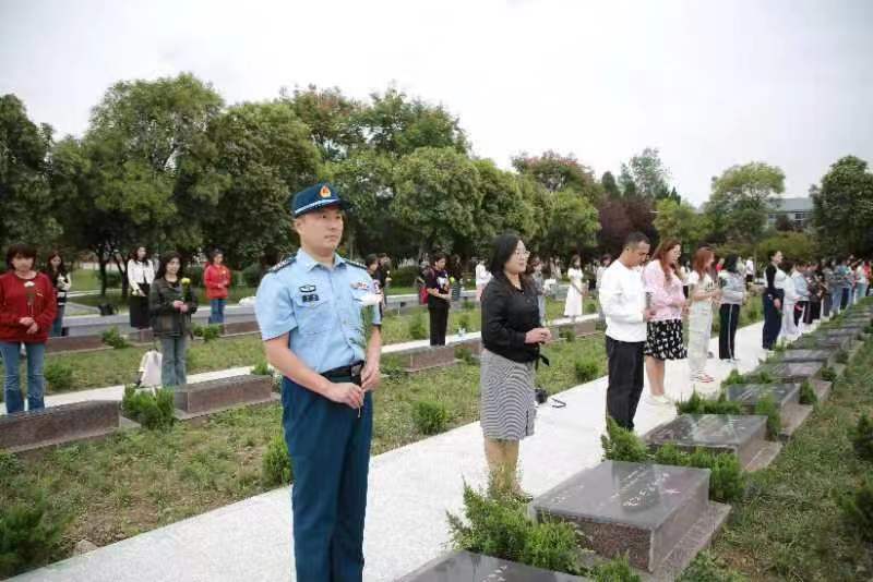 c10d041006aa44618bb0ba9d83f1d28c.jpg c10d041006aa44618bb0ba9d83f1d28c.jpg