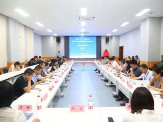 “数字时代语言学专业新文科教材建设暨语言文字推广研讨会”在raybet官网召开